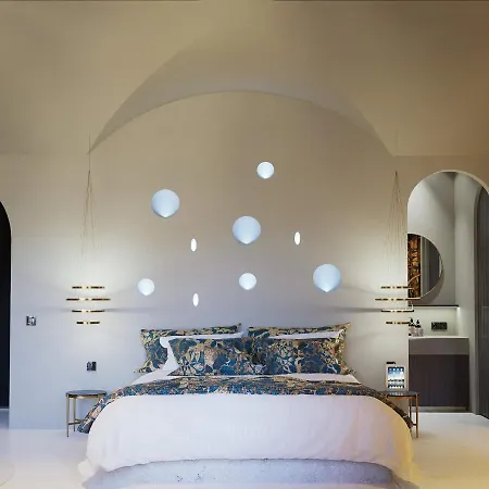 Villa Elegance With Infinity Pool And Sea View Elr Finikia Santorini Villa